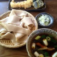 地粉を使った麺とかも汁|かねいさん