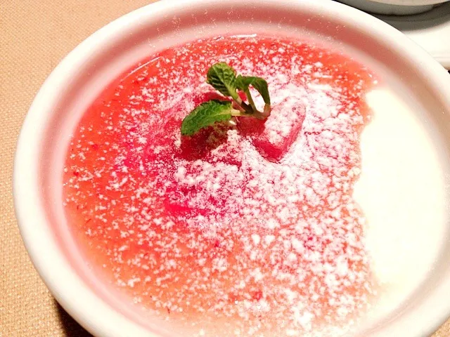 panna cotta with strawberry gelee|12Dragonさん