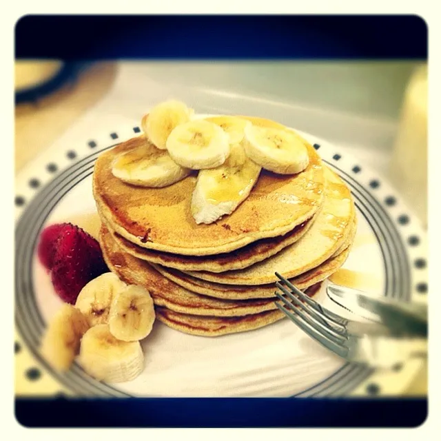 Snapdishの料理写真:🍌バナナ全粒粉ホットケーキ🍌|Lily Schmidtさん