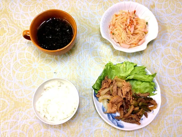 焼き肉、春雨サラダ、わかめスープ、ごはん|ゆりさん