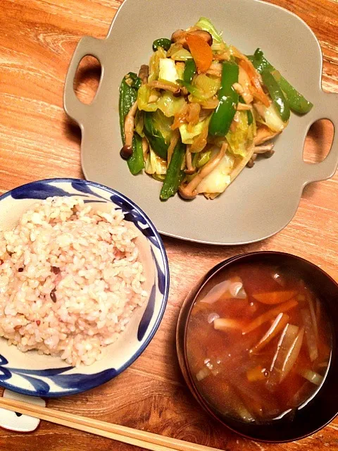 Snapdishの料理写真:野菜炒め定食|saricoroさん