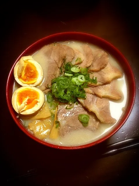 Snapdishの料理写真:とんこつラーメン|のんさん