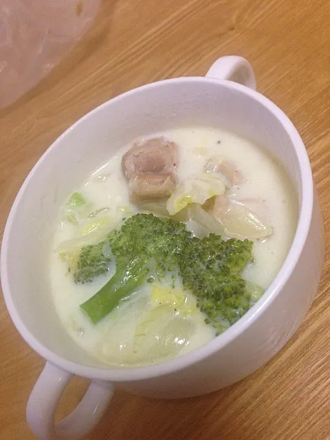 Snapdishの料理写真:鶏肉と白菜のクリーム煮|きえさん