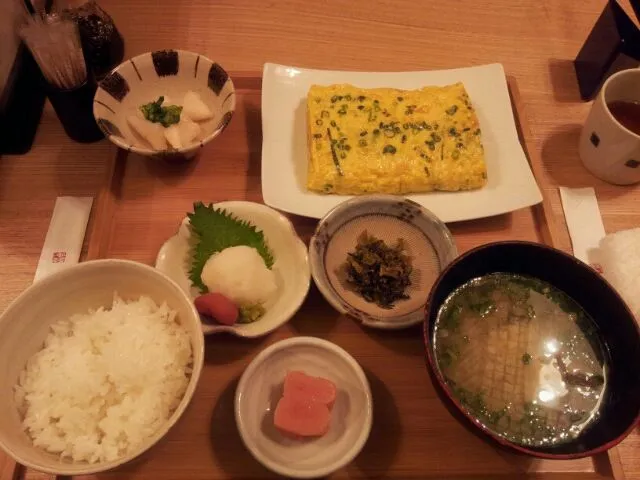 厚焼き玉子定食|ちぇんさん