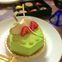 Snapdishの料理写真:シェシバタのピスタチオケーキ|さくらさん