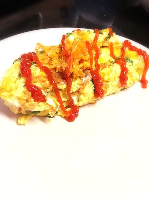 Snapdishの料理写真:Spinach omelet with cheddar cheese by Lk :)|Lukkaew_Lkさん