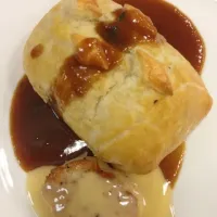 Snapdishの料理写真:Beef Wellington, blood orange demi glace, seared scallop, lime beurre blanc|mark seibertさん