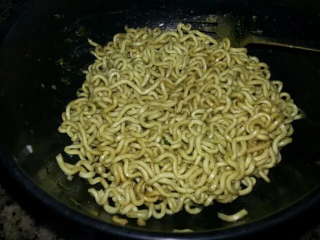 instant noodle with green chilli as flavor|Gregoryさん