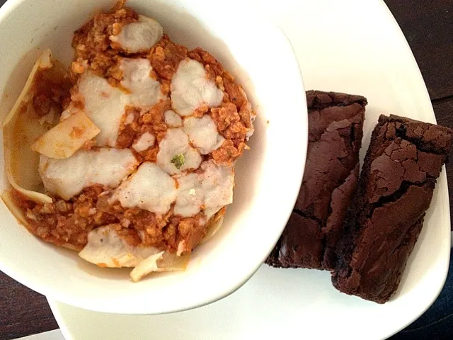 First meal of the day , Lasagne and Brownie|pimluck nswさん