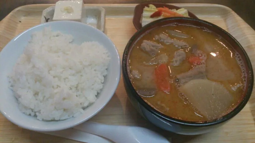 Snapdishの料理写真:モツ煮込み定食|wkaoruさん