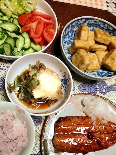 さんまの蒲焼 巣ごもり煮 里芋入り豆腐 サラダ|掛谷節子さん