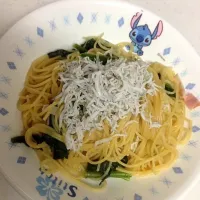 Snapdishの料理写真:ベーコンとほうれん草の和風パスタ|あやさん