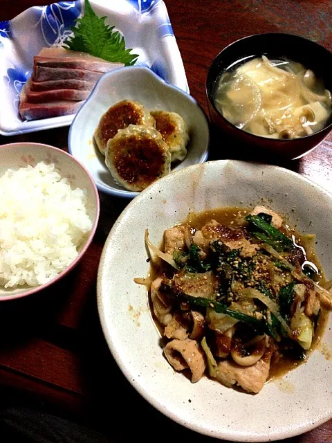 2013/02/28 ホルモン焼きと餃子饅頭|Masakoさん