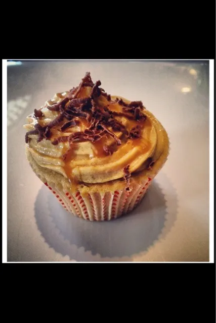 Salted caramel cupcakes|Kira Conkleさん