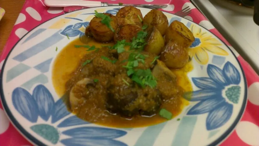 mushroom curry with cumin potatoes|Dean Haylettさん