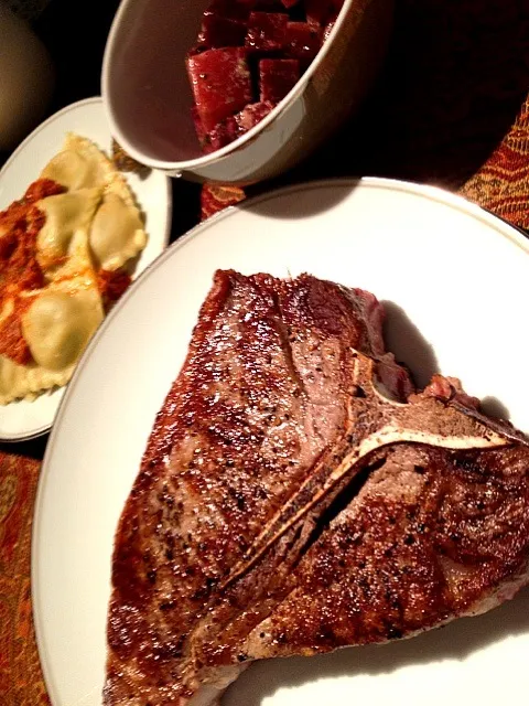 Porterhouse steak with mushroom ravioli and sundried tomato pesto and beets|Ong Sor Fernさん