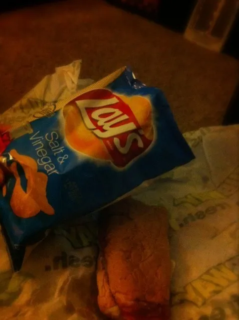 A pepperoni sub and salt and vinegar chips|brittanyさん