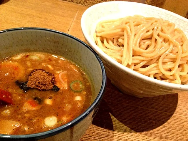 辛つけ麺 中盛|ひろろーんさん