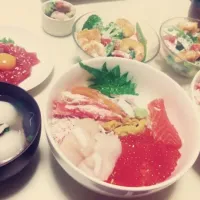 Snapdishの料理写真:海鮮丼♡|nanaさん