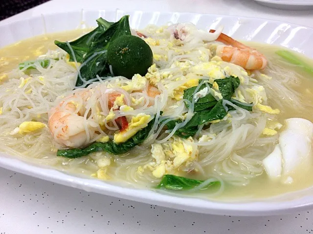 Seafood white bee hoon|Nicholas Tayさん