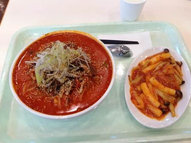 辛カルビ麺＆トッポギ|ぶーちゃんさん