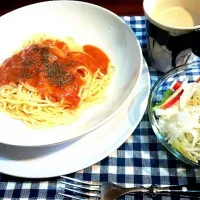 カニカマのトマトクリームパスタ🍝|（^人^）さん