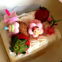 Snapdishの料理写真:ひなまつりケーキ|めぐ＊さん