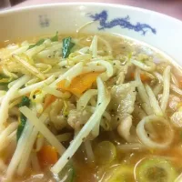 Snapdishの料理写真:味噌もやしラーメン|chubby_26さん