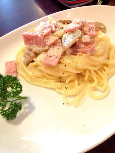 spagetti cream ham&mushroom|ploy lawonさん