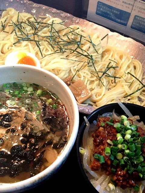 Snapdishの料理写真:塩つけ麺（麺中盛）＋週がわり丼|prophet5さん