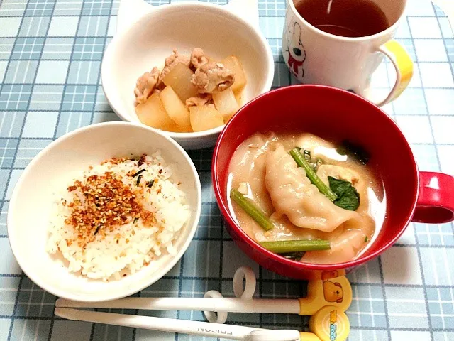 水餃子のお味噌汁＆大根と豚肉の煮物|ぐっちさん