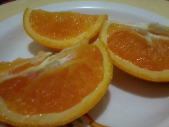 Snapdishの料理写真:jeruk sunkist|dilla ardasyさん