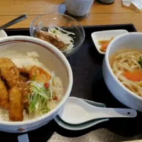 Snapdishの料理写真:穴子丼うどんセット|ひろみさんさん