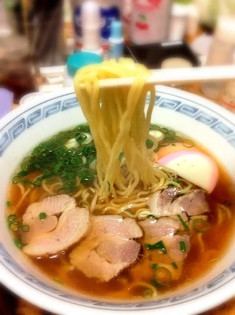 関西初登場、日清ラ王醤油味🍜|にょんにいさん