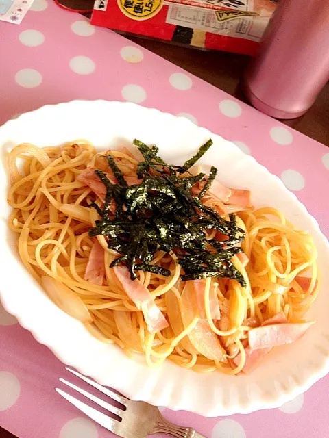 ハムと玉ねぎの和風パスタ|めぐ＊さん