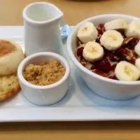 Oatmeal with Bananas cranberry ' nut brown sugar and that English muffin with milk