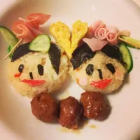 Snapdishの料理写真:お雛様おにぎり|みきさん