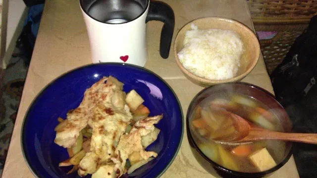 豚肉と高野豆腐の醤油漬け ビーフシチュースープ 玄米|ばんなおさん