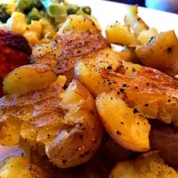 Smashed Roasted Potatoes|Danielle MacNeilさん