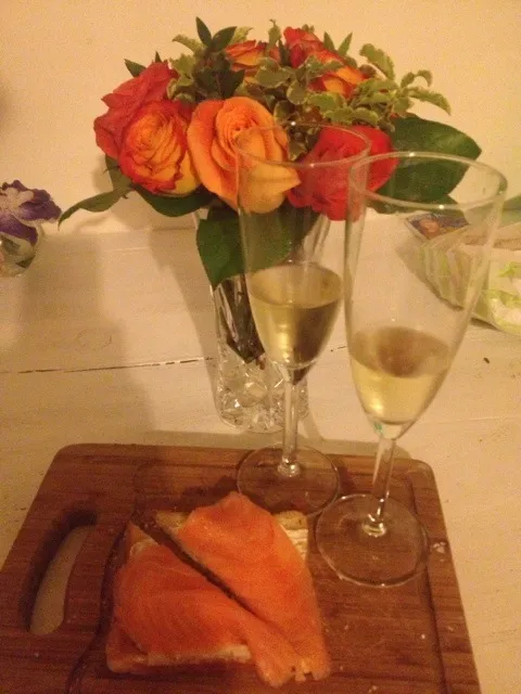 Tartine mascarpone e salmone - white wine _ love|Amanda toyさん