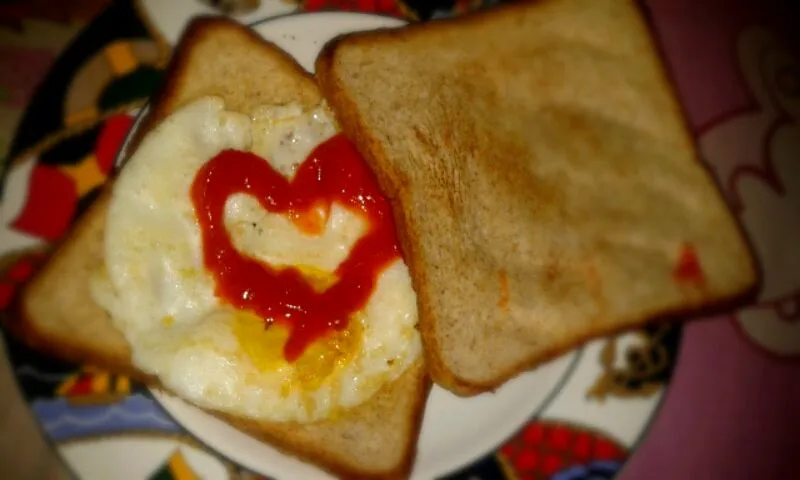 whole bread and egg|dewanty wulanさん