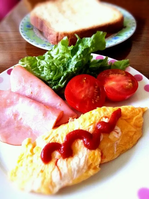 今日の朝食★焼きたてスイート食パンと共に♪|ちはるさん