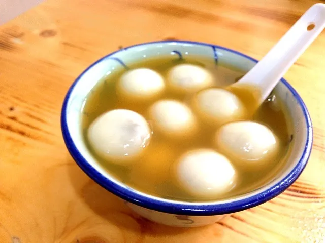 薑汁寧波芝麻湯圓🍡🍲 Sesame rice ball with ginger soup|PeonyYanさん