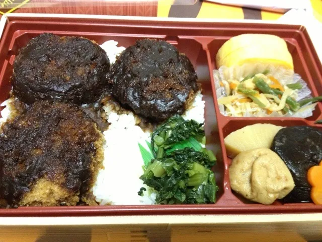 Snapdishの料理写真:今日の晩ごはん 味噌カツ丼|柚季。さん