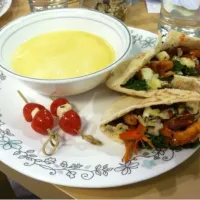 Pita Pockets and Cream of Chicken Soup|Jeromeさん