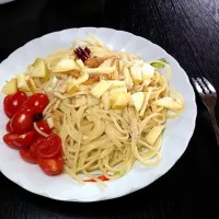 リンゴとミニトマトのペペロンチーノ|たこ焼き(｡ ･)さん