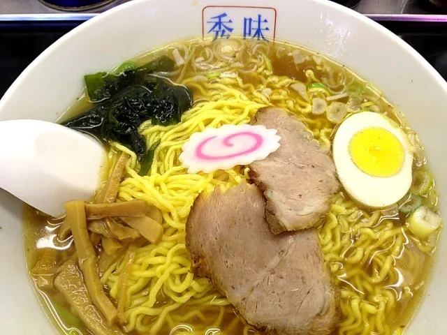 醤油ラーメン麺大盛り  秀味|ヒロさん