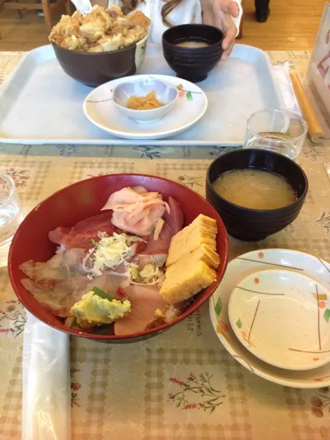 海鮮丼|彩さん