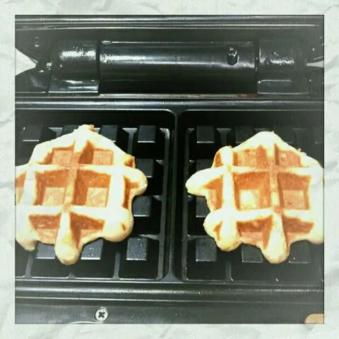 baking waffles xD|yukiさん