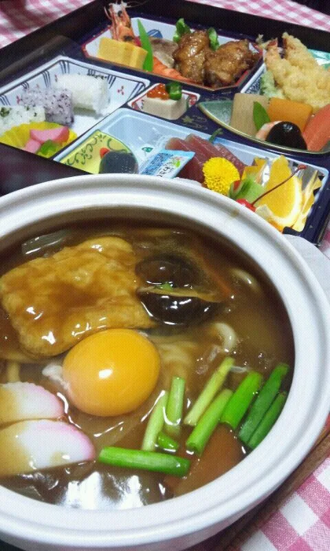 鍋焼カレーうどん(玉葱･人参･椎茸･油揚げ･卵･蒲鉾･青ねぎ)、法要膳|まあるさん